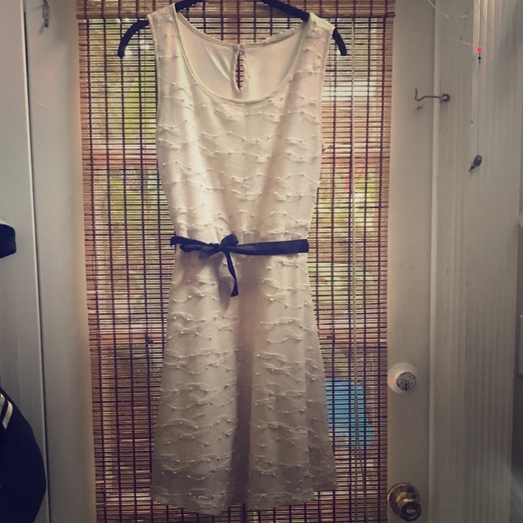 Dress 👗 - Picture 3 of 5